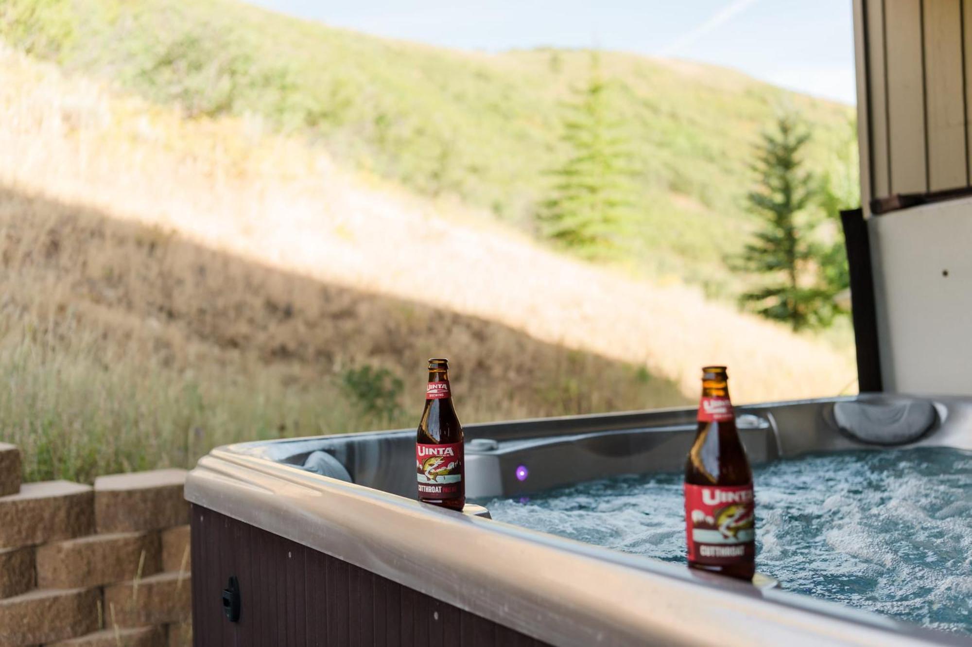 Mason By Avantstay Sleeps 16 Modern Mountain Escape W Hot Tub Park Stadt Exterior foto